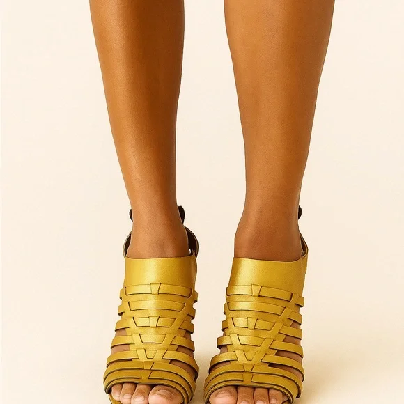 Donald J Pliner Gold Strappy Heeled Sandals – Size 10 - Picture 2 of 5